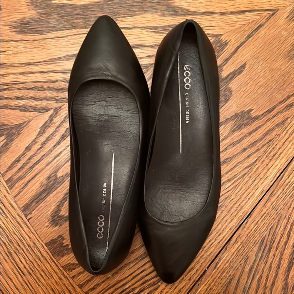 ECCO Women's Black Leather Flats